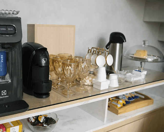 Espaço de café na loja Audistore