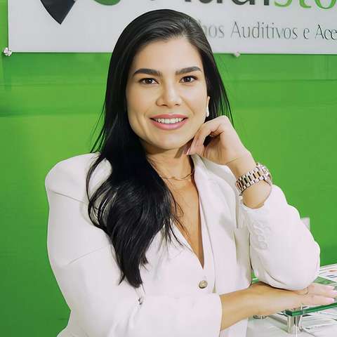 Lucyana de Sá Evelin, Dir. Fonoaudióloga